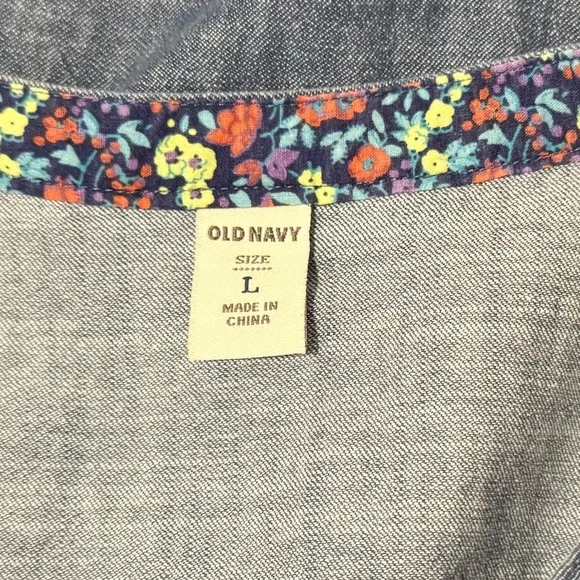🎉SOLD🎉. Old Navy Denim Shirt Dress w/ Pleated Bob - Picture 3 of 4